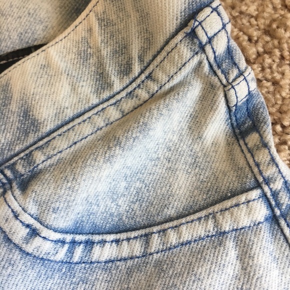 Lightwash jeans - Picture 4 of 6